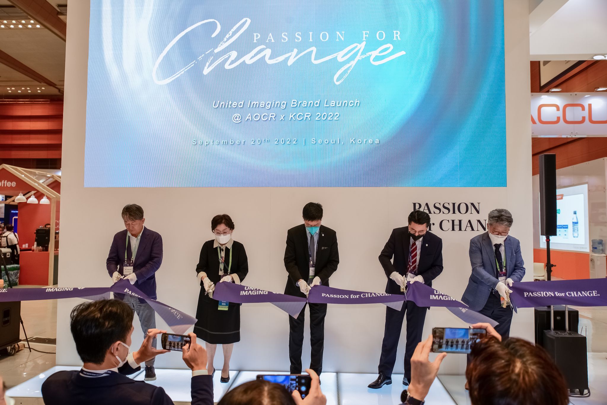 The Ribbon-cutting Ceremony represents the United Imaging Brand Launch at AOCR & KCR 2022 in South Korea.